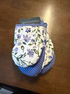Waterford Purple Floral Quilted Oven Mitts
